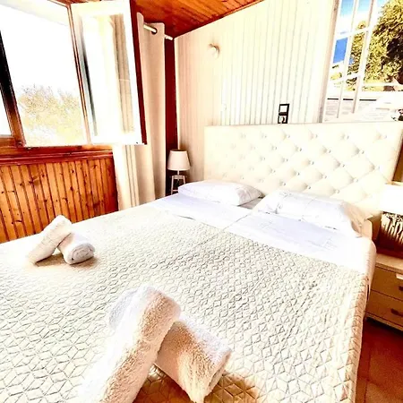 Anna * Megali Ammos (Mykonos)