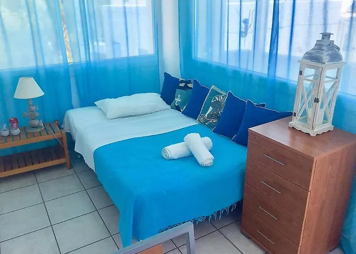 Anna * Megali Ammos (Mykonos)